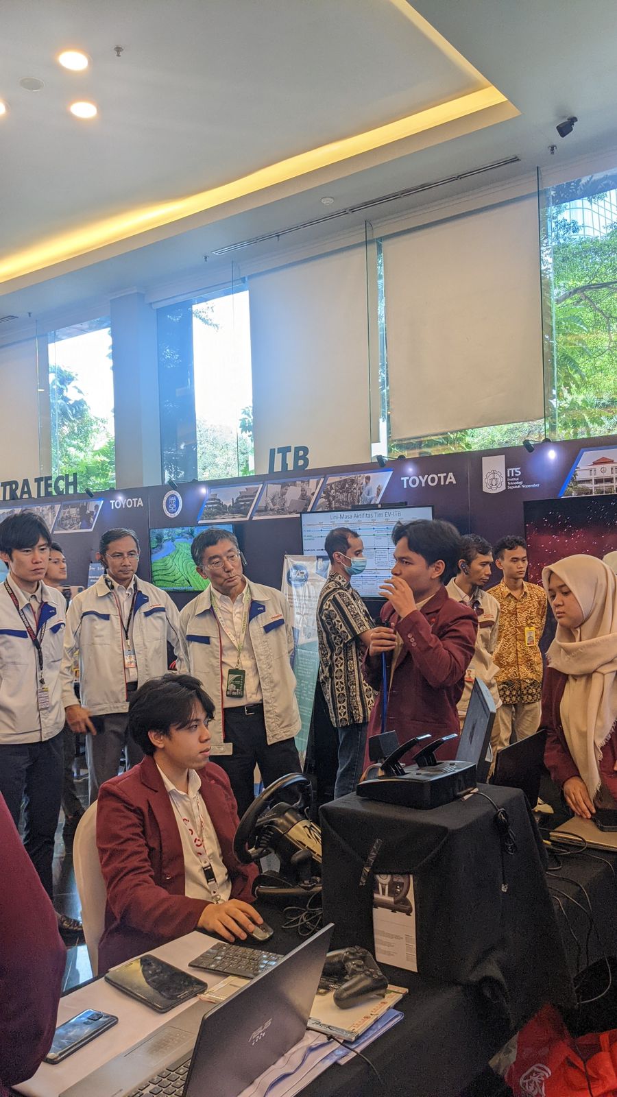 Program Studi S1 Teknik Komputer mengikuti Xpertise Exhibition di PT Toyota Motor Manufacturing Indonesia